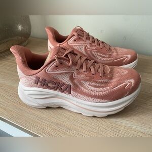 Hoka One One Coral Running Shoes